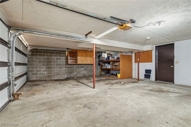 8285 Southwood Drive NW, North Canton, OH 44720
