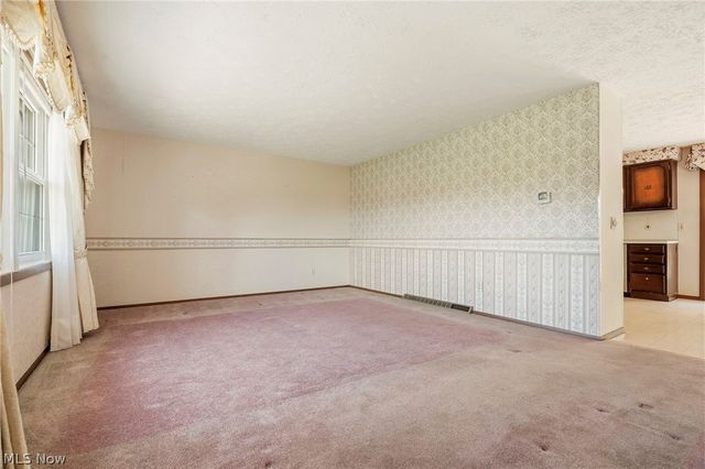 8285 Southwood Drive NW, North Canton, OH 44720