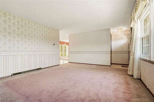 8285 Southwood Drive NW, North Canton, OH 44720