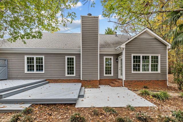 11103 Fox Cove Drive, Charlotte, NC 28273