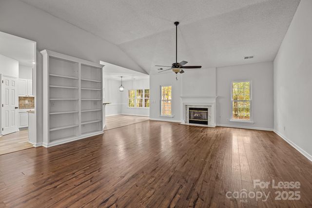 11103 Fox Cove Drive, Charlotte, NC 28273