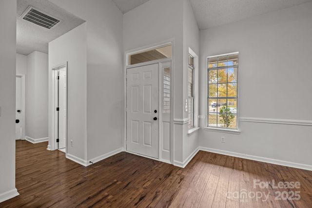 11103 Fox Cove Drive, Charlotte, NC 28273