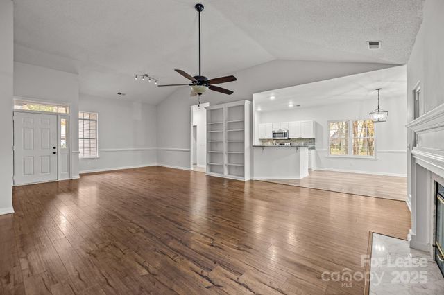 11103 Fox Cove Drive, Charlotte, NC 28273