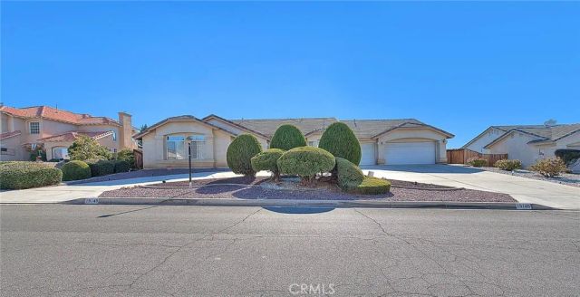 19149 Catalina, Apple Valley, CA 92308