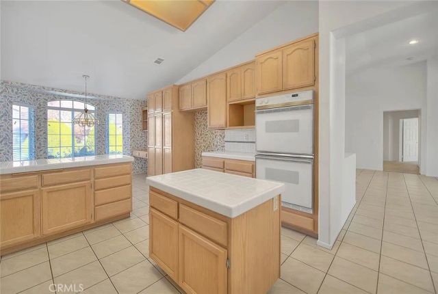 19149 Catalina, Apple Valley, CA 92308