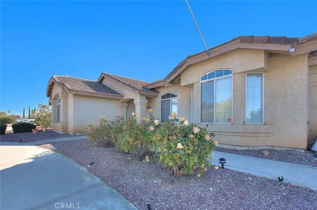 19149 Catalina, Apple Valley, CA 92308
