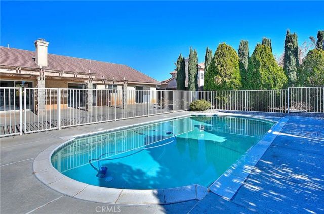 19149 Catalina, Apple Valley, CA 92308