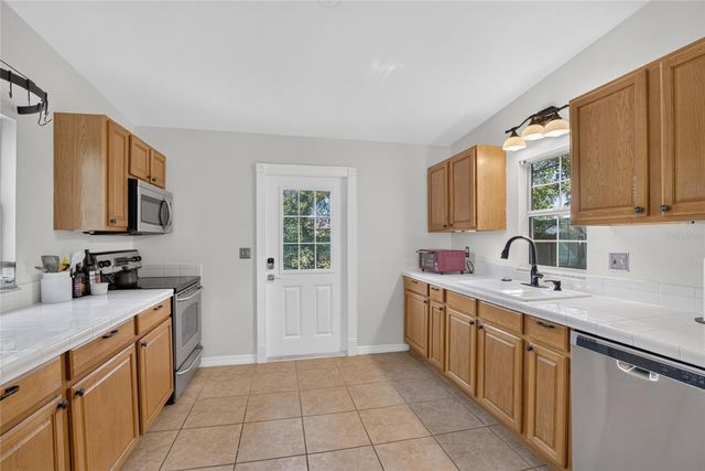 3625 8 AVENUE N, St Petersburg, FL 33713