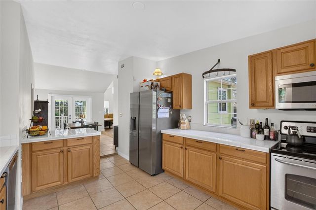 3625 8 AVENUE N, St Petersburg, FL 33713