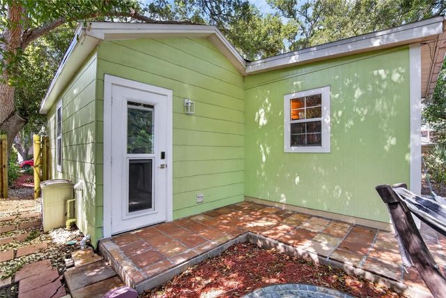 3625 8 AVENUE N, St Petersburg, FL 33713