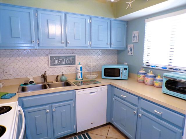 1801 GULF DRIVE N 238, Bradenton Beach, FL 34217