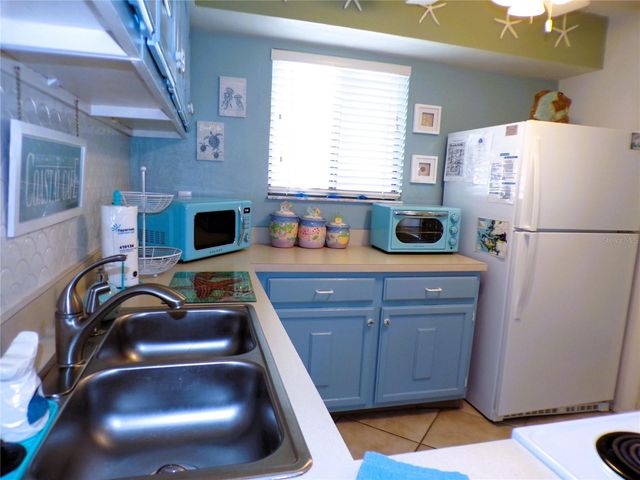 1801 GULF DRIVE N 238, Bradenton Beach, FL 34217