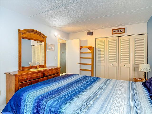 400 OAKRIDGE BOULEVARD 21, Daytona Beach, FL 32118