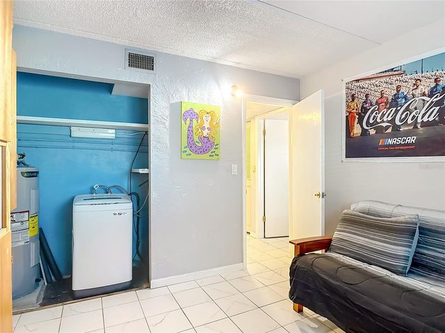 400 OAKRIDGE BOULEVARD 21, Daytona Beach, FL 32118