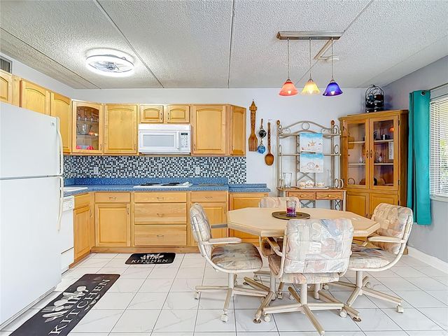 400 OAKRIDGE BOULEVARD 21, Daytona Beach, FL 32118