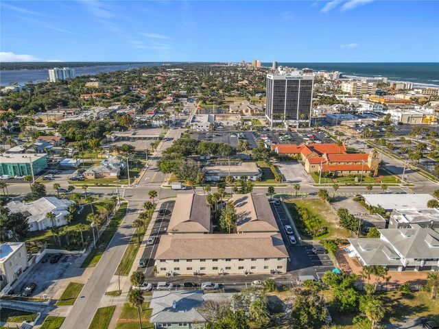 400 OAKRIDGE BOULEVARD 21, Daytona Beach, FL 32118