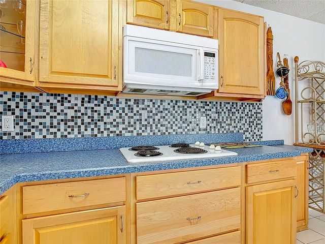 400 OAKRIDGE BOULEVARD 21, Daytona Beach, FL 32118