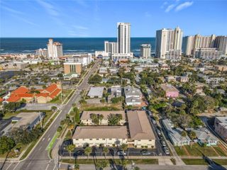 400 OAKRIDGE BOULEVARD 21, Daytona Beach, FL 32118