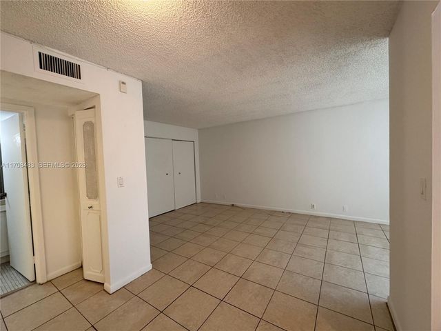 16919 N Bay Road 117, Sunny Isles Beach, FL 33160