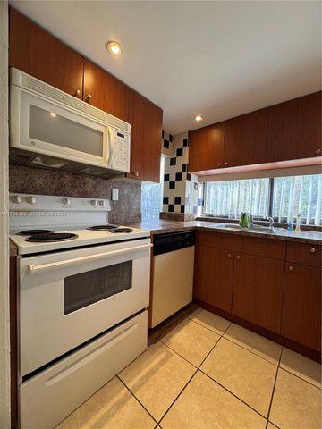 16919 N Bay Road 117, Sunny Isles Beach, FL 33160