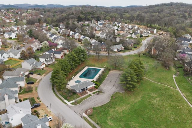 2305 Surrey Ln, Franklin, TN 37067