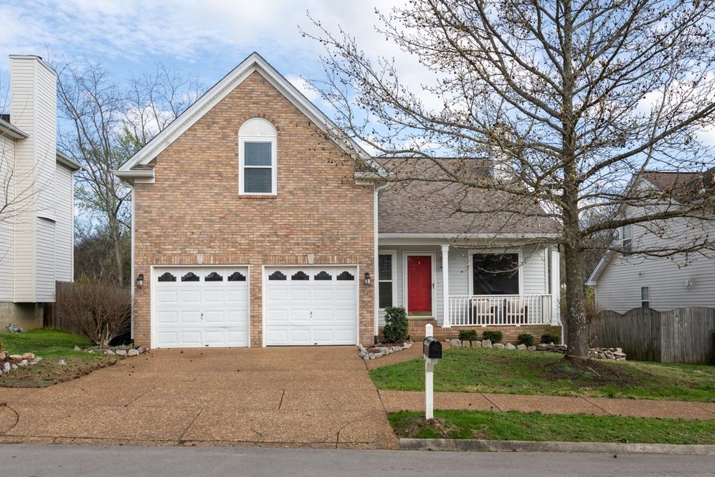 2305 Surrey Ln, Franklin, TN 37067