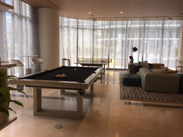 45 SW 9 Street 1607, Miami, FL 33131