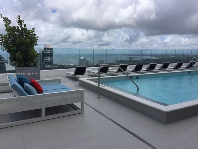45 SW 9 Street 1607, Miami, FL 33131