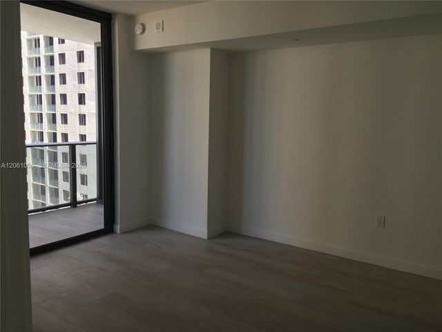 45 SW 9 Street 1607, Miami, FL 33131