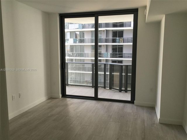 45 SW 9 Street 1607, Miami, FL 33131