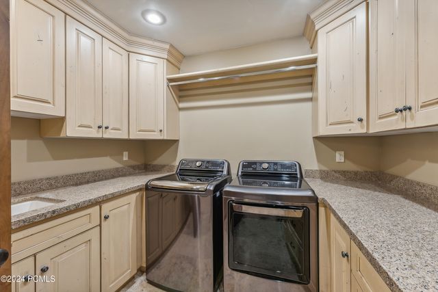 3058 E Wapiti Canyon Road, Park City, UT 84098