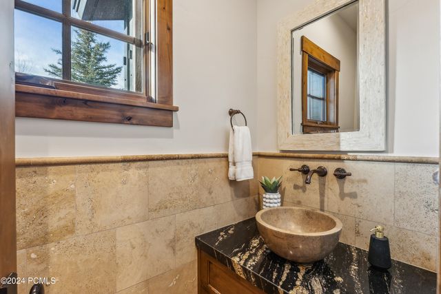 3058 E Wapiti Canyon Road, Park City, UT 84098