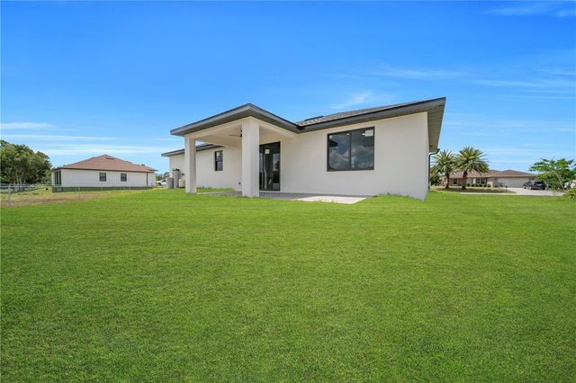 2606 40TH ST STREET, Lehigh Acres, FL 33976
