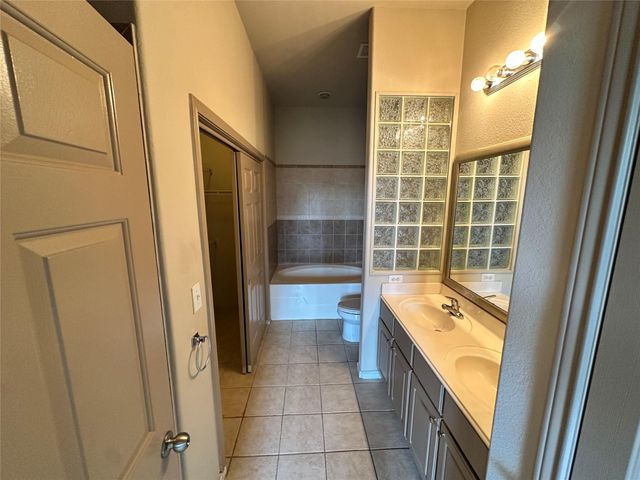 1441 East Street 315, Houston, TX 77007