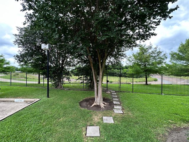 1441 East Street 315, Houston, TX 77007