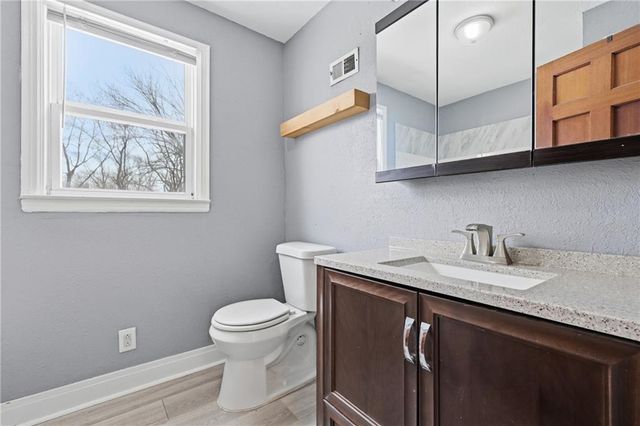 5305 Ridgeway Avenue, Raytown, MO 64133