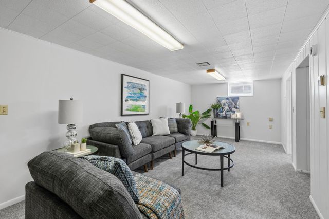 11346 Norway Street NW, Coon Rapids, MN 55448