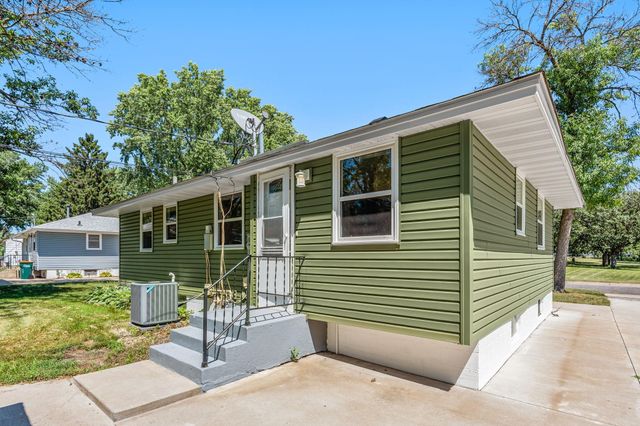 11346 Norway Street NW, Coon Rapids, MN 55448