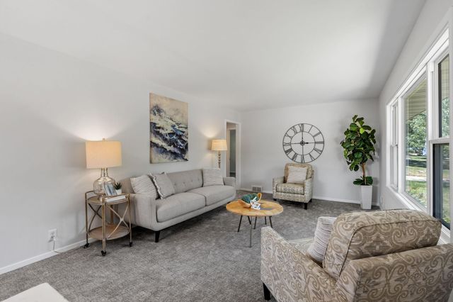 11346 Norway Street NW, Coon Rapids, MN 55448