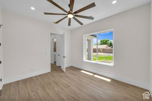 21 W ELINOR LN, Washington, UT 84780