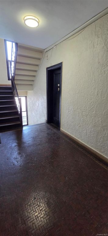 32-30 93 Street C8, East Elmhurst, NY 11369 — photo 5