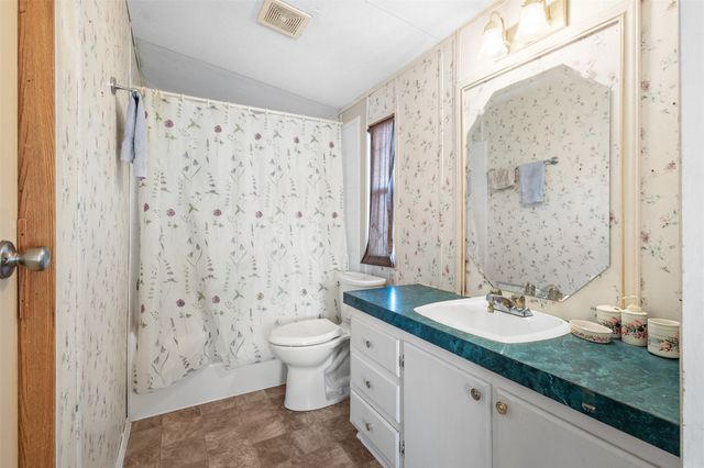 8539 Longhorn Drive, Justin, TX 76247