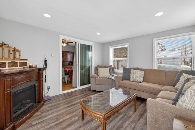 1101 Sidney Street, Camillus, NY 13219