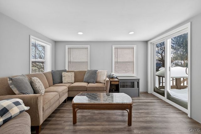 1101 Sidney Street, Camillus, NY 13219