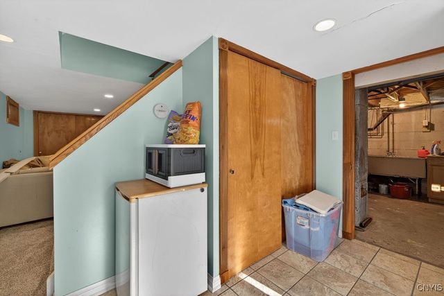 1101 Sidney Street, Camillus, NY 13219