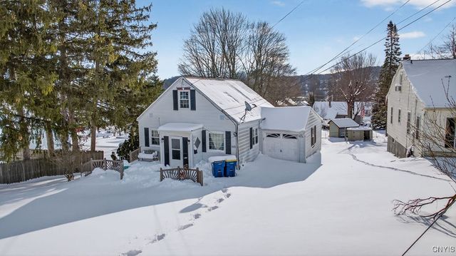 1101 Sidney Street, Camillus, NY 13219