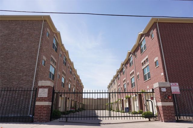 2710 Hullsmith Drive 103, Houston, TX 77063
