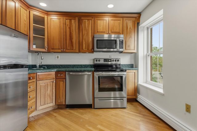 20 Harvard St. 3, Boston, MA 02129