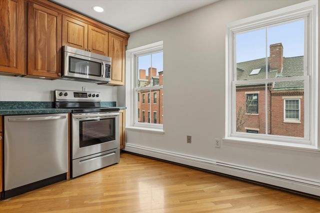 20 Harvard St. 3, Boston, MA 02129