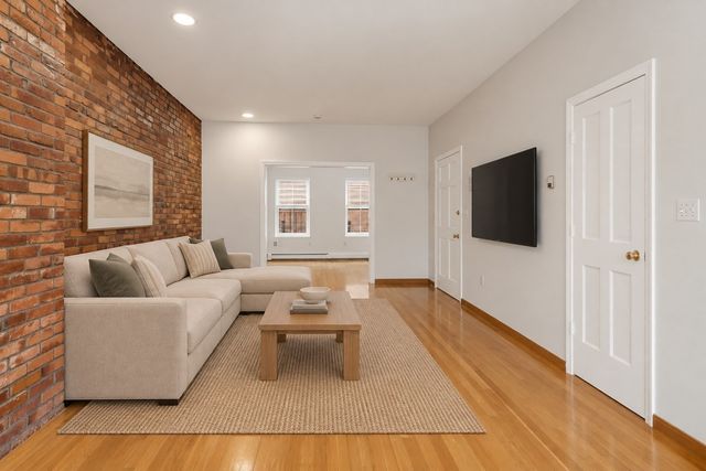 20 Harvard St. 3, Boston, MA 02129